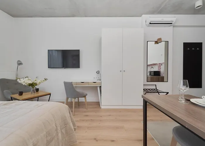 Apartment Piekarnia Zywa Kultura Atmospheric In By Renters *