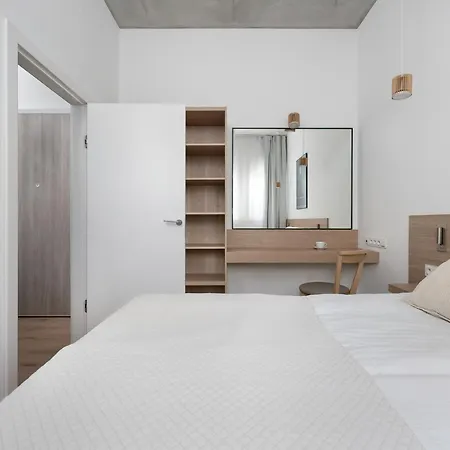 Апартаменты Piekarnia Zywa Kultura Atmospheric In By Renters Вроцлав