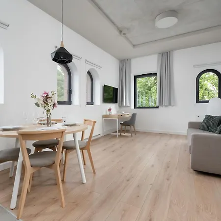 Piekarnia Zywa Kultura Atmospheric In By Renters * Vratislav